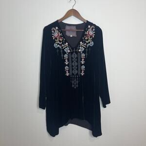 Johnny Was Elise Velvet Embroidered Boho Tunic Top Medium Black Floral Folk